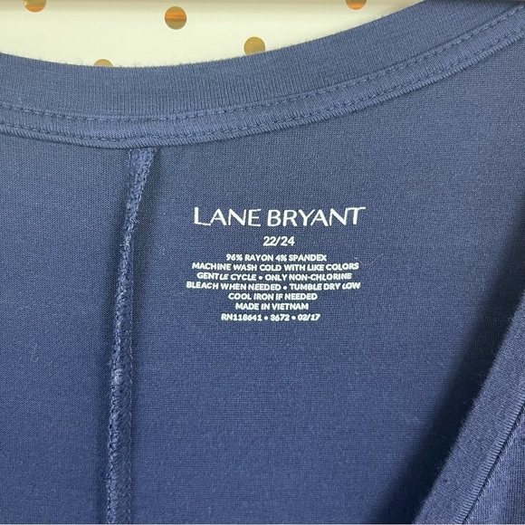 Lane Bryant V-Neck Tee - Picture 3 of 4